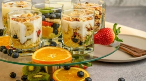 Resep parfait madu dan buah-buahan